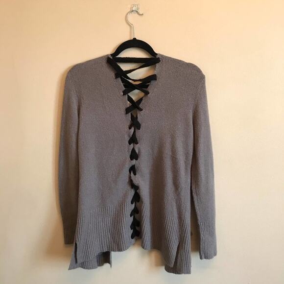 Daytrip M cardigan long sleeve pockets gray black criss cross - Picture 5 of 7